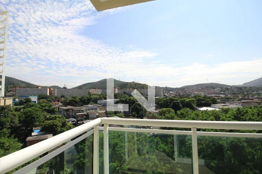 One-bedroom apartment with a mountain view — photo 13