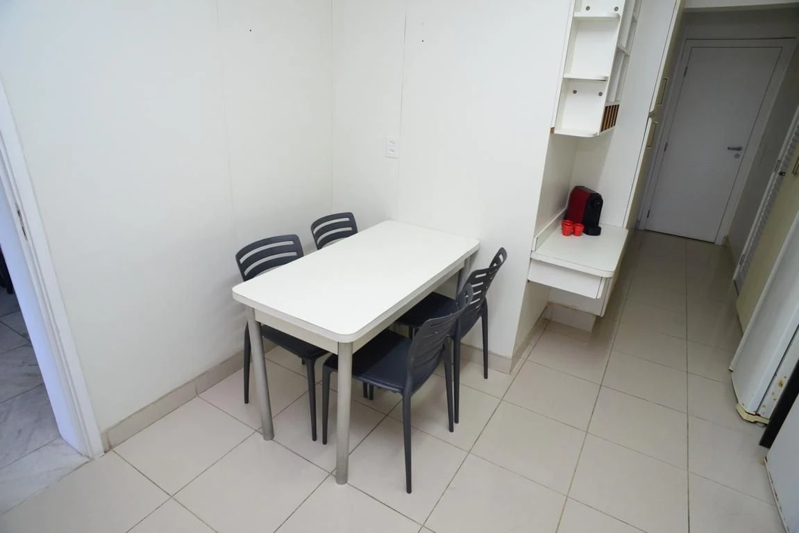 Apartamento mobiliado com 4 quartos e suíte no total — photo 18
