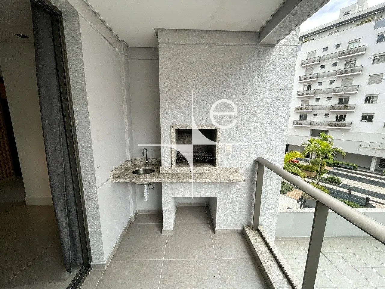 Furnished apartment, 80 m², with a grill on the balcony — photo 6
