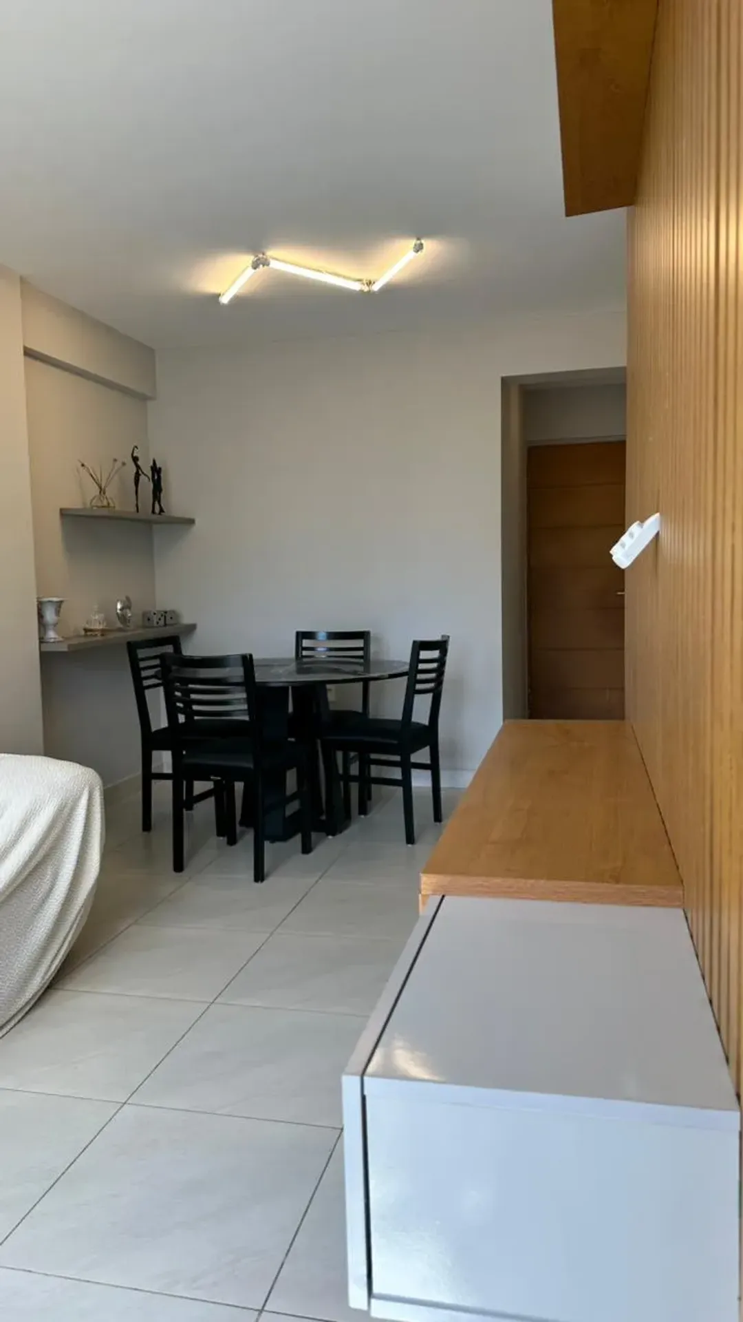 Furnished 58 m² apartment with 2 bedrooms and a suite — photo 16