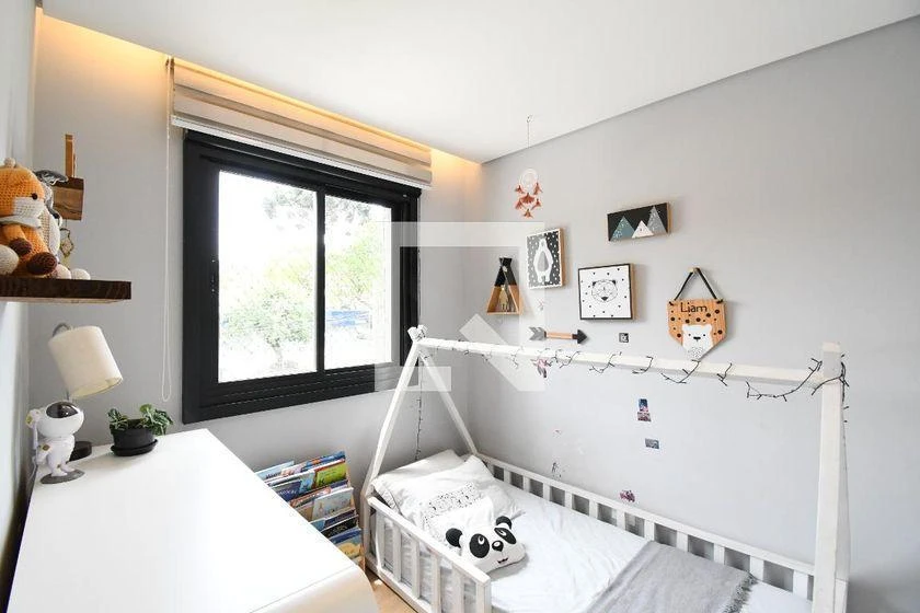 3-bedroom apartment with a home office — photo 30