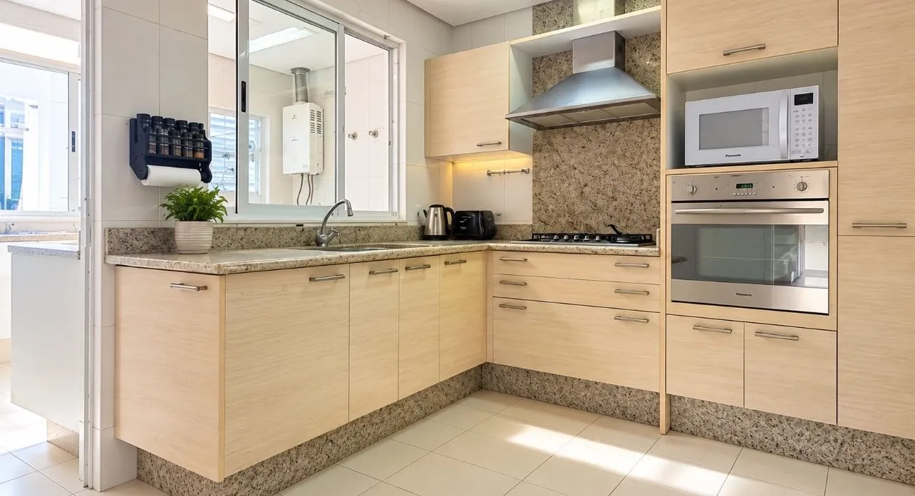 276 m² apartment with a home office and a water view — photo 2