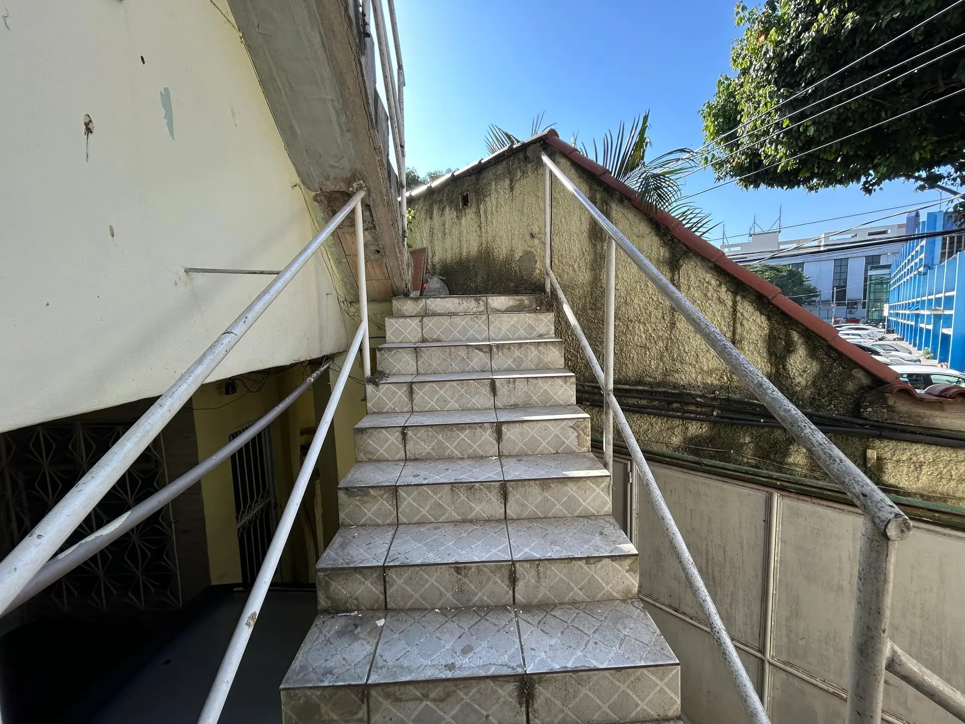 Квартира с 1 спальней, ванной в спальне и балконом — photo 3
