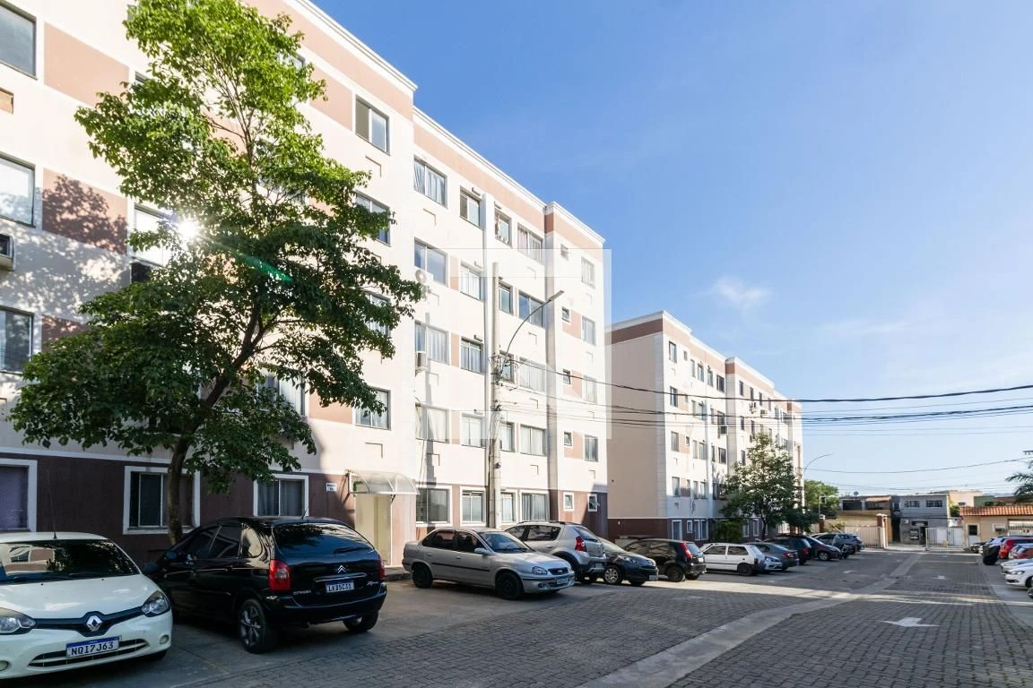 Unfurnished apartment with 2 bedrooms and 1 parking space — photo 48