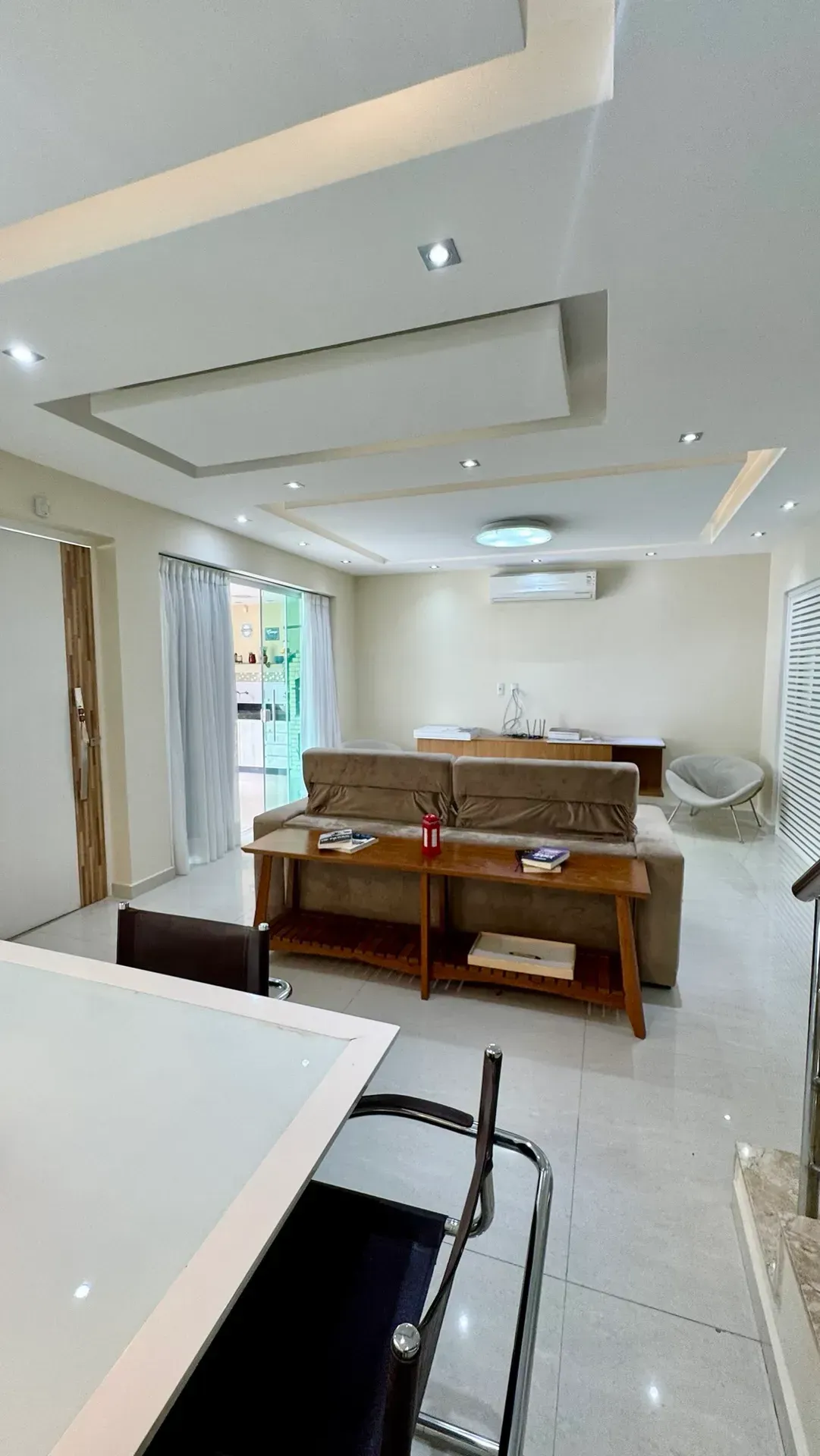 House with 5 bedrooms and a built-in balcony grill — photo 33