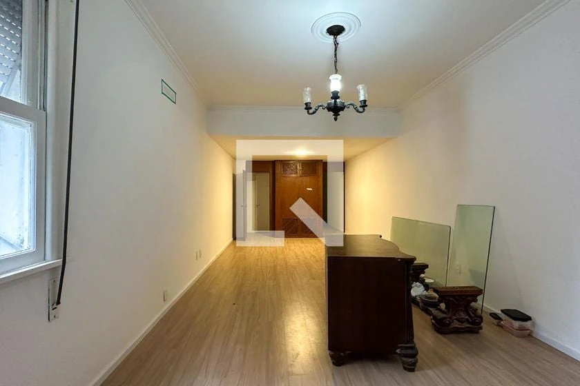Деревянный пол или ламинат и 4 спальни: квартира 168 м² — photo 25