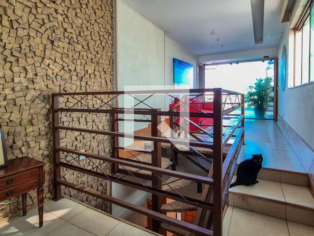 Furnished apartment with 5 en-suite bedrooms and terrace — photo 105