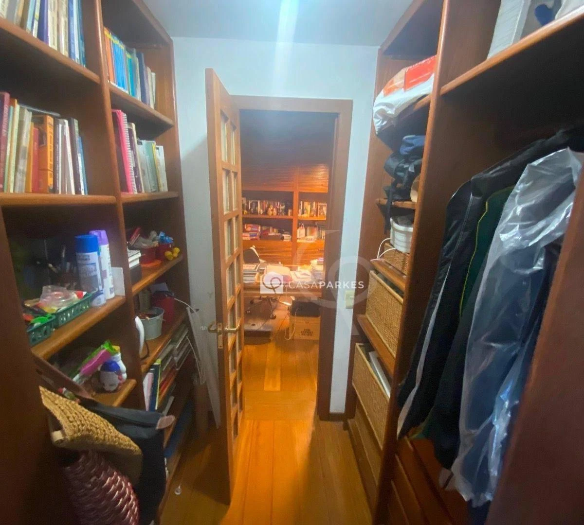 Casa com 5 quartos e 5 banheiros, 570 m², cozinha a gás — photo 44