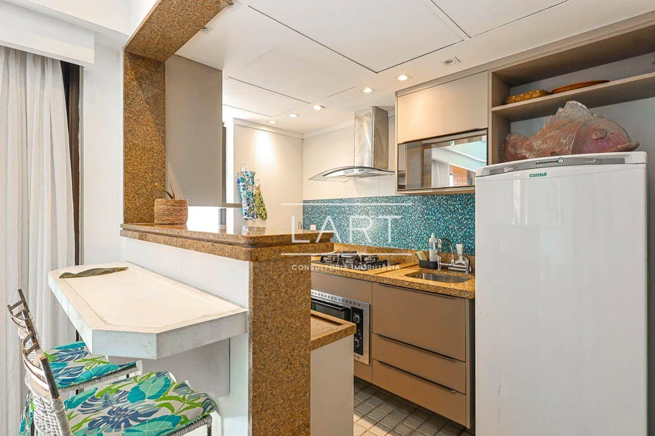 Furnished 2-bedroom apartment with 2 bathrooms — photo 14