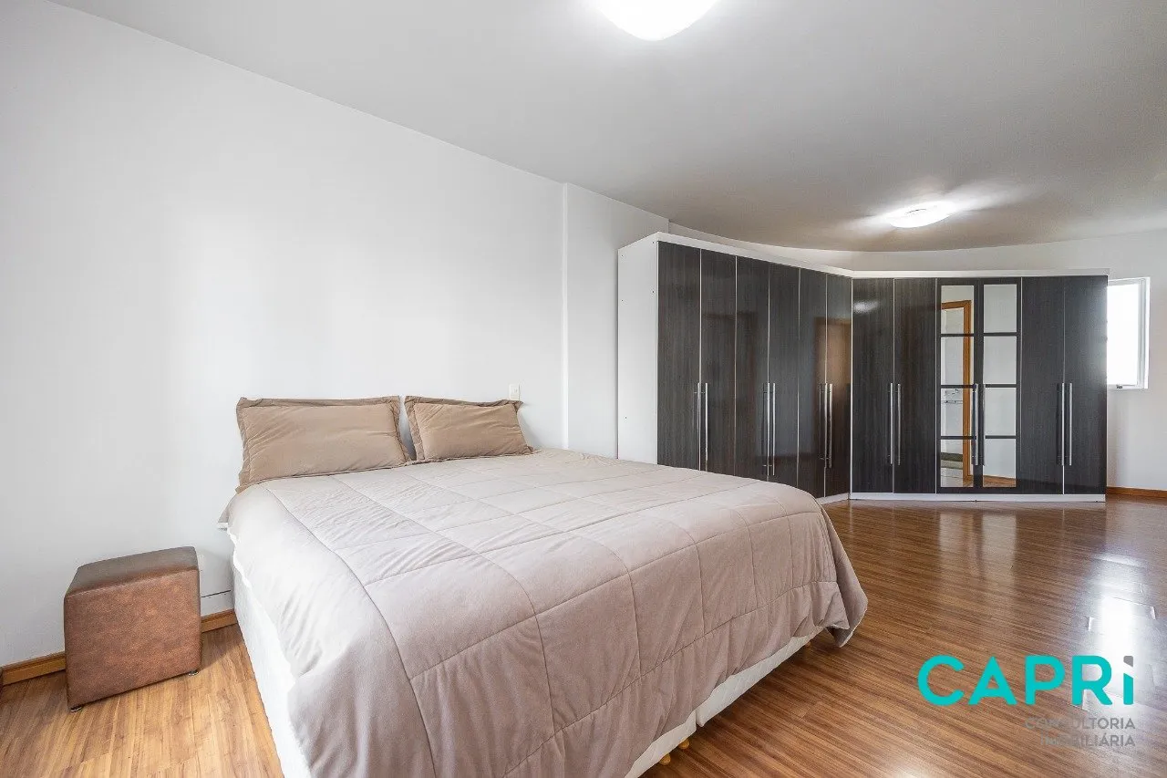 Furnished 318 m² apartment with 4 bedrooms and 3 parking — photo 48