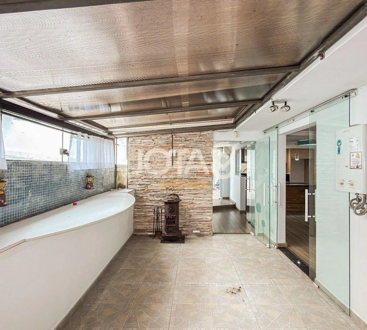 Ванна та 3 спальні: будинок 300 м² — photo 36