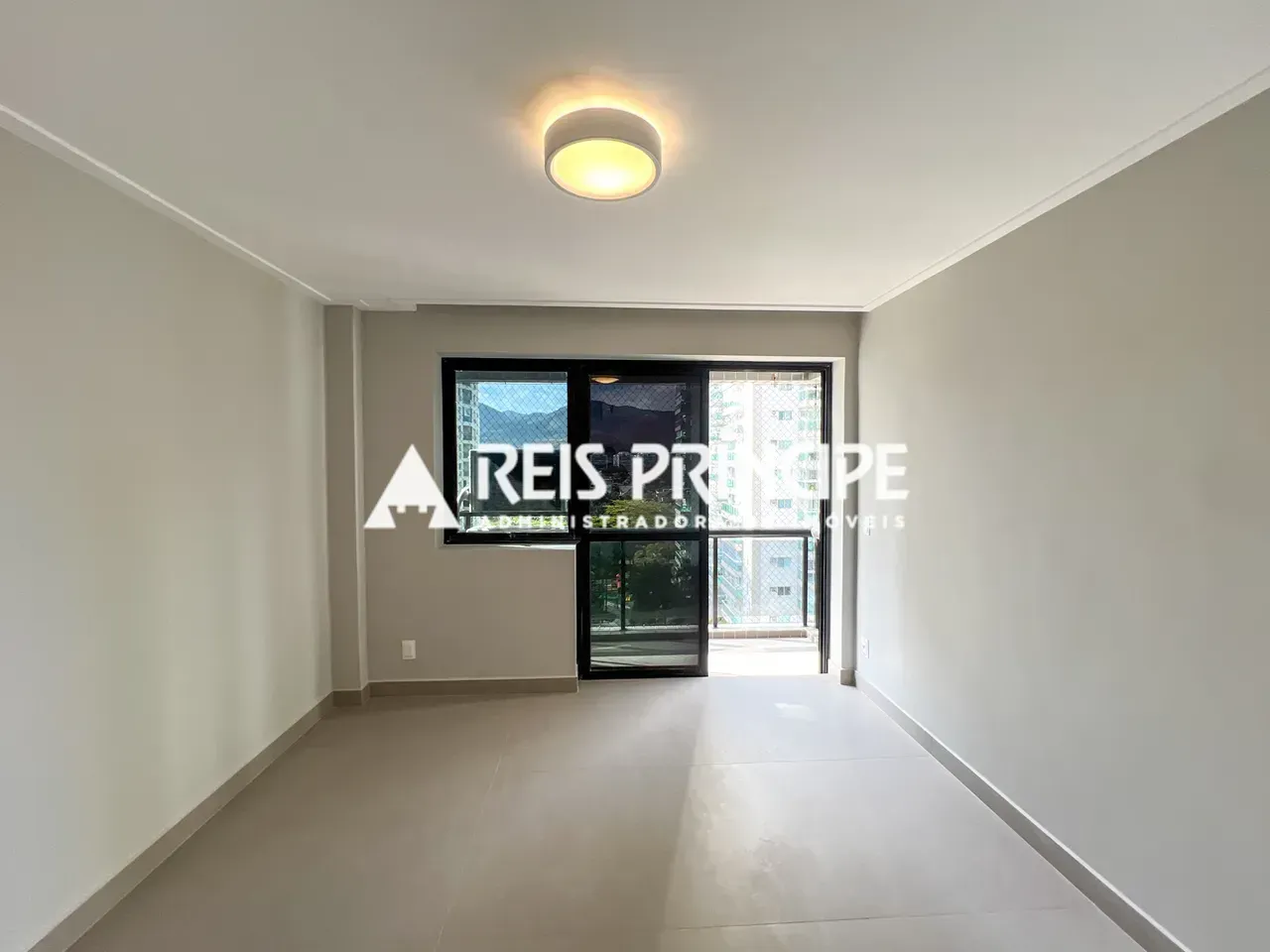 3-bedroom apartment with a suite; balcony and view — photo 24