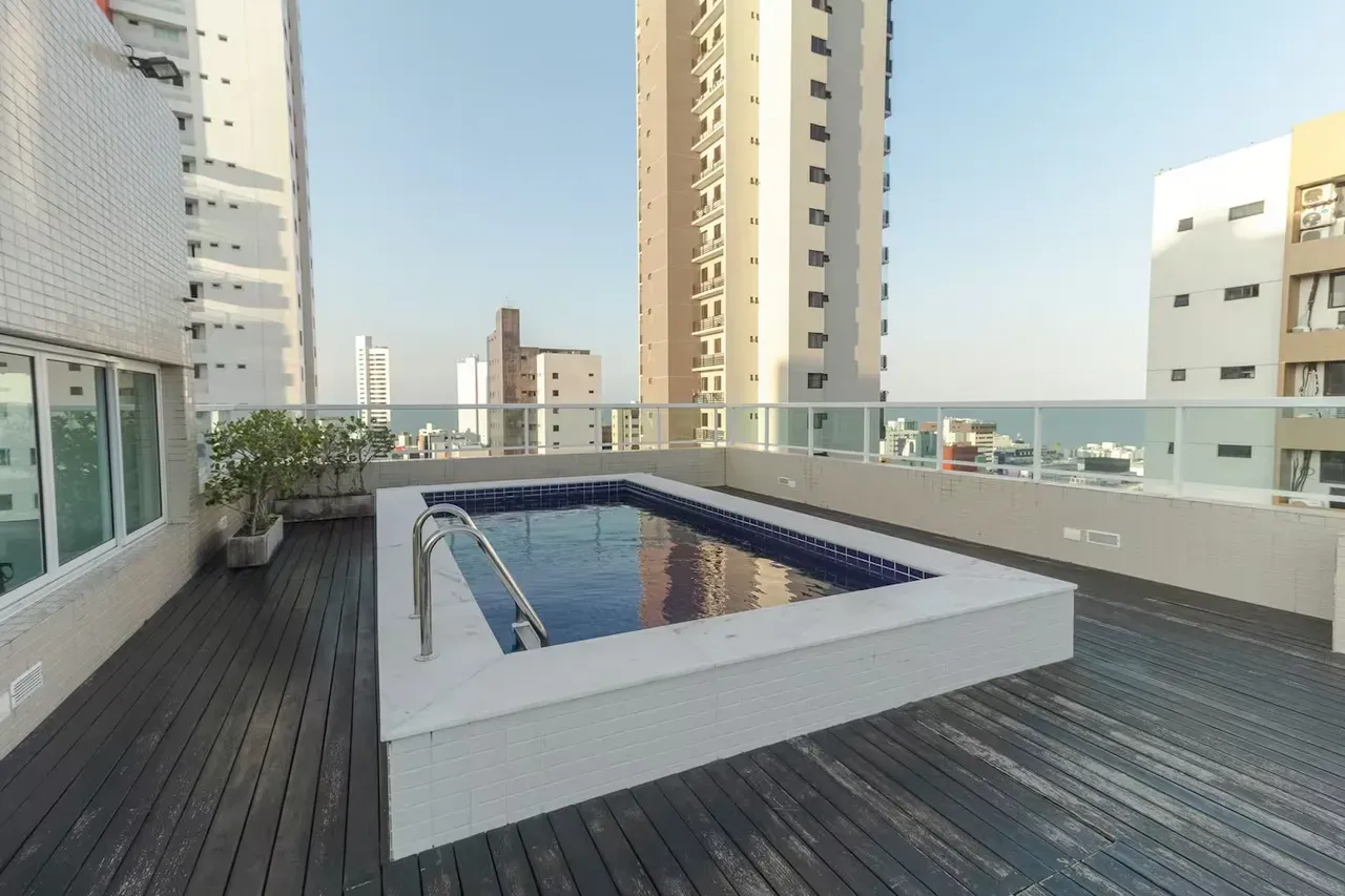 2-bedroom apartment with a washing machine in João Pessoa — photo 17