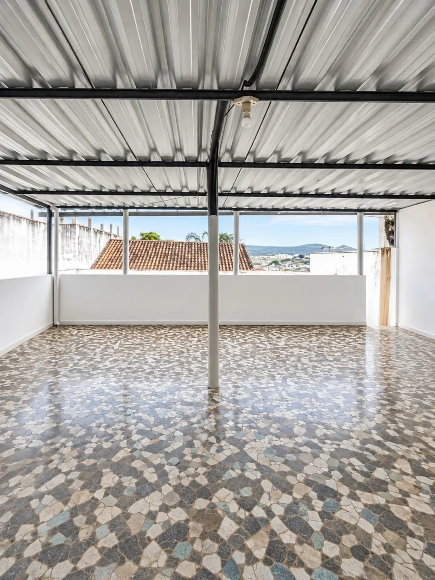 Private BBQ in a 3-bedroom house, 200 m² — photo 8