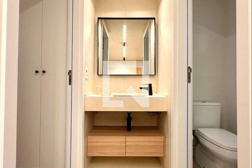 Furnished apartment, 42 m², with a home office — photo 3