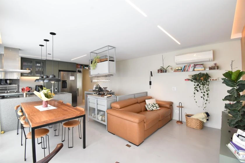 Furnished apartment with 3 en-suite bedrooms