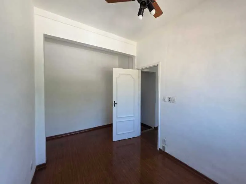 Residential apartment with 3 bedrooms and 2 bathrooms — photo 12