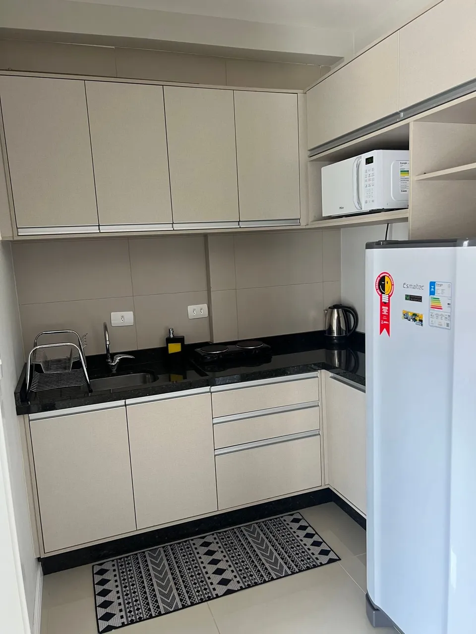 Furnished apartment with open-plan kitchen and 1 bedroom — photo 4