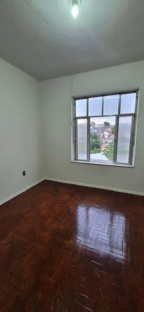 Деревянный пол или ламинат и 2 спальни: квартира 90 м² — photo 12