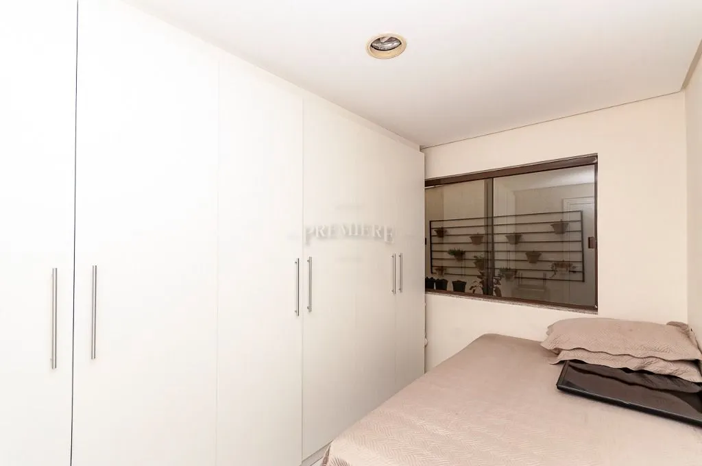 Furnished house with 4 bedrooms across 1167 m² and 8 spots — photo 64