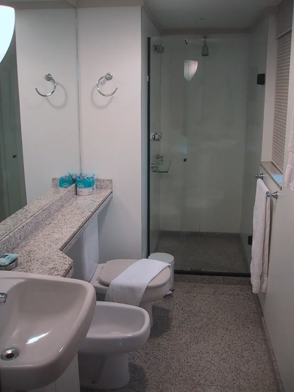 Furnished 2-bedroom apartment with a gas kitchen — photo 9