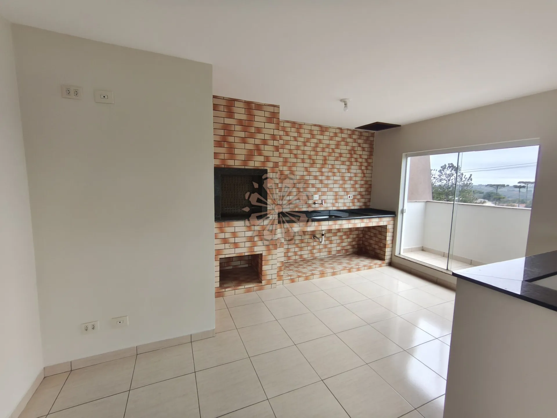 House with 3 bedrooms and 3 bathrooms across 250 m² — photo 24