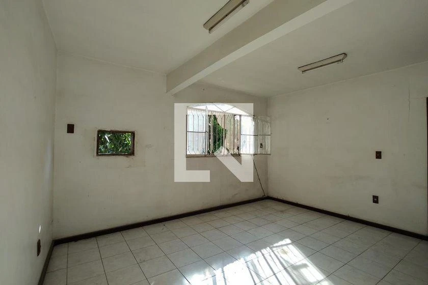 Casa de 4 quartos com jardim privativo e 257 m² — photo 44