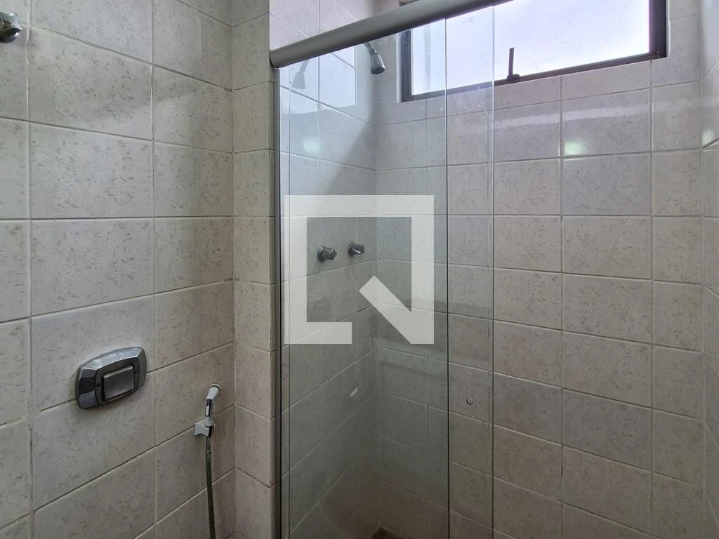 Furnished apartment with 3 en-suite bedrooms and 3 baths — photo 30