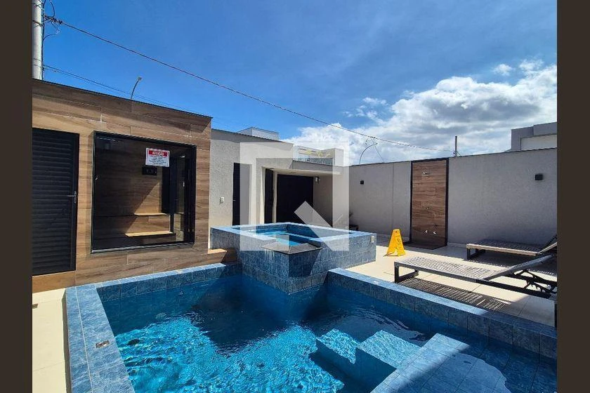 Furnished 45 m² studio with 1 bedroom and balcony — photo 22