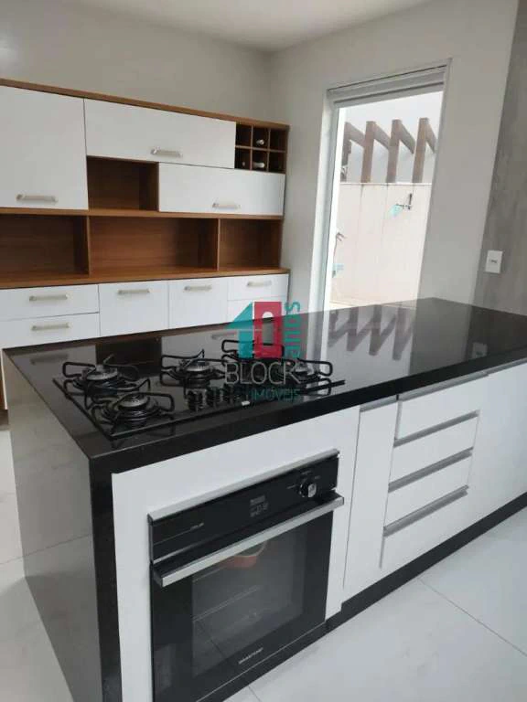 Condominium house with 6 bedrooms, 5 suites and 263 m² — photo 2