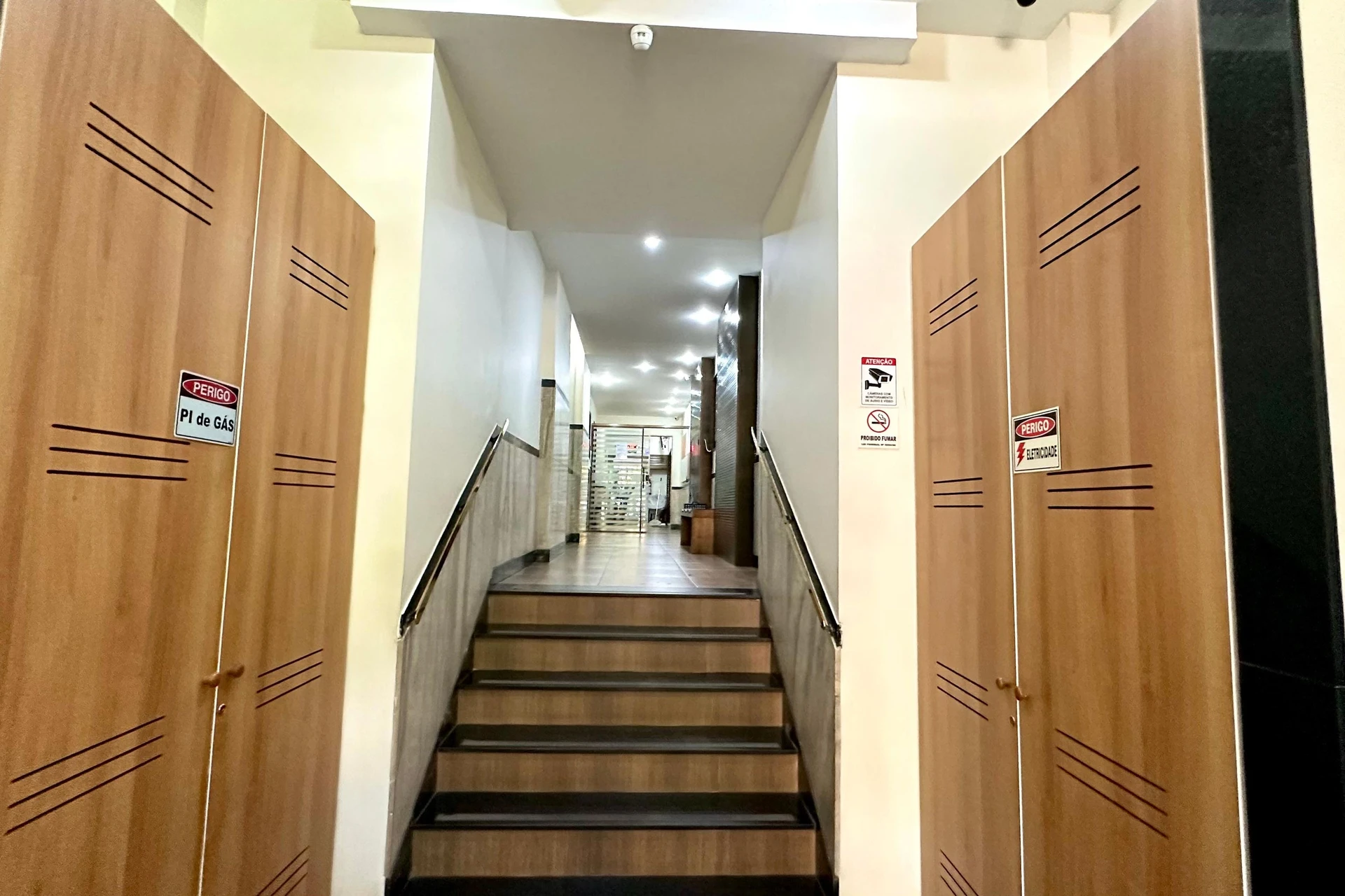 Apartamento mobiliado de 1 quarto com cozinha integrada — photo 19