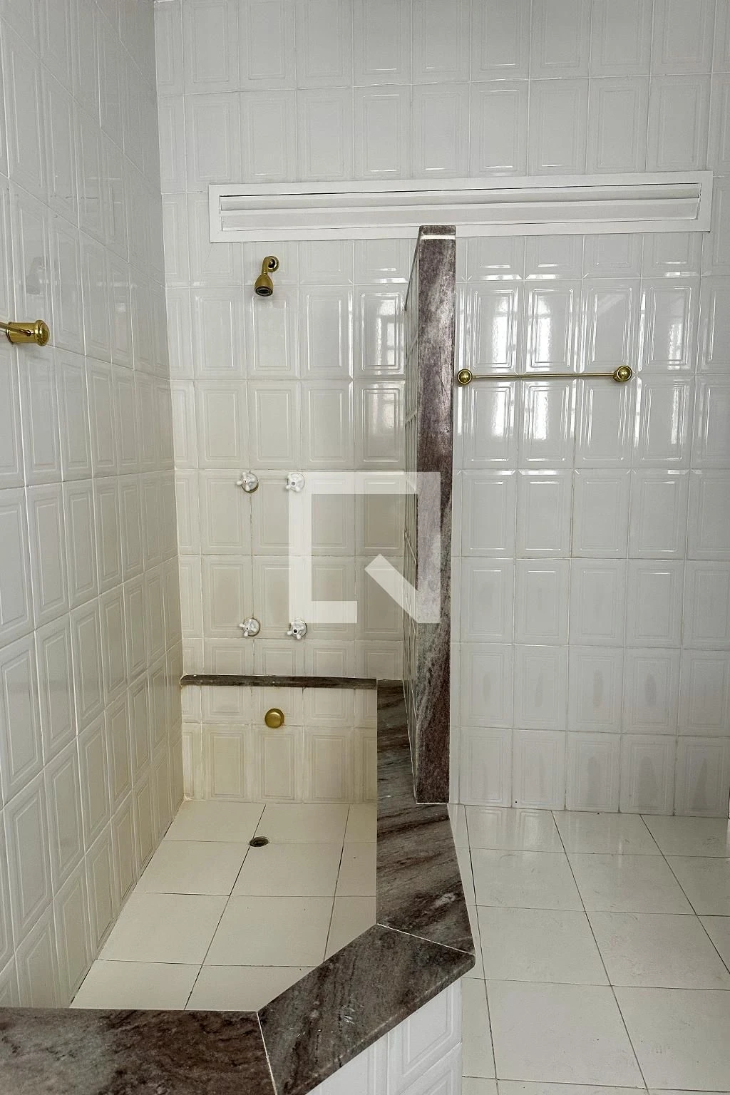 Apartamento com 4 quartos e sala de estar, 3 banheiros — photo 61