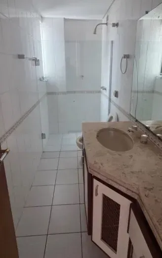 1-bedroom apartment with open-plan kitchen and parking — photo 6