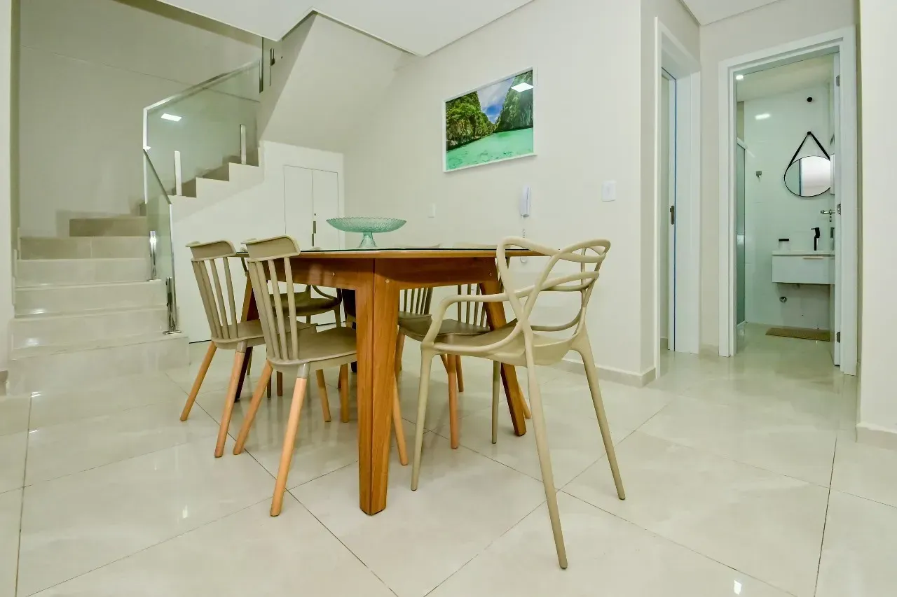 Furnished 1-bedroom apartment with 3 bathrooms — photo 7