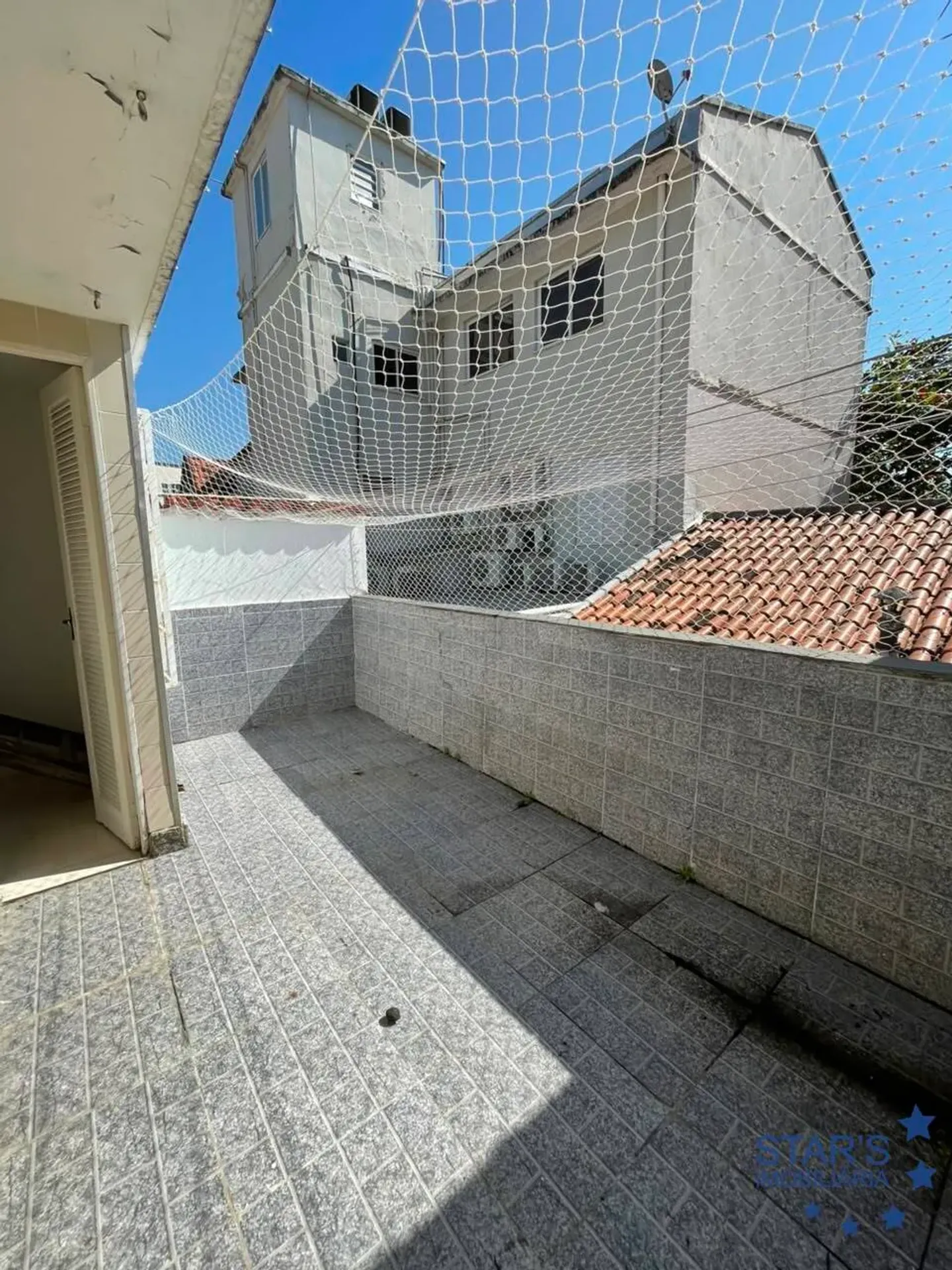Будинок 250 м² із вікнами від підлоги до стелі — photo 33