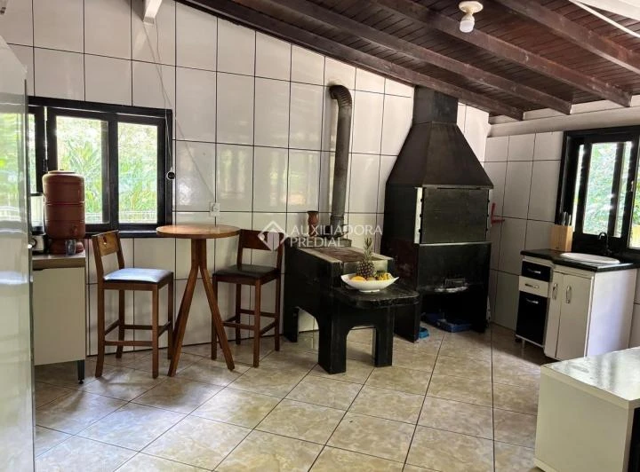Casa amueblada de 165 m² con 3 dormitorios y cocina a gas — photo 2