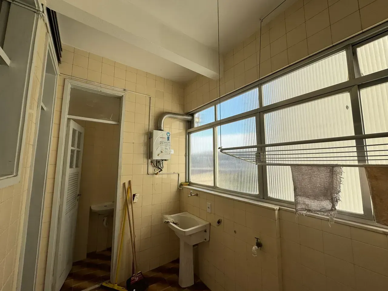 Mountain view in a one-bedroom apartment, 63 m² — photo 7