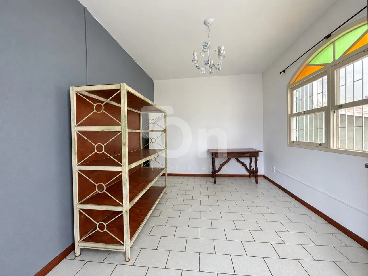 Home office in a 3-bedroom house, 65 m²