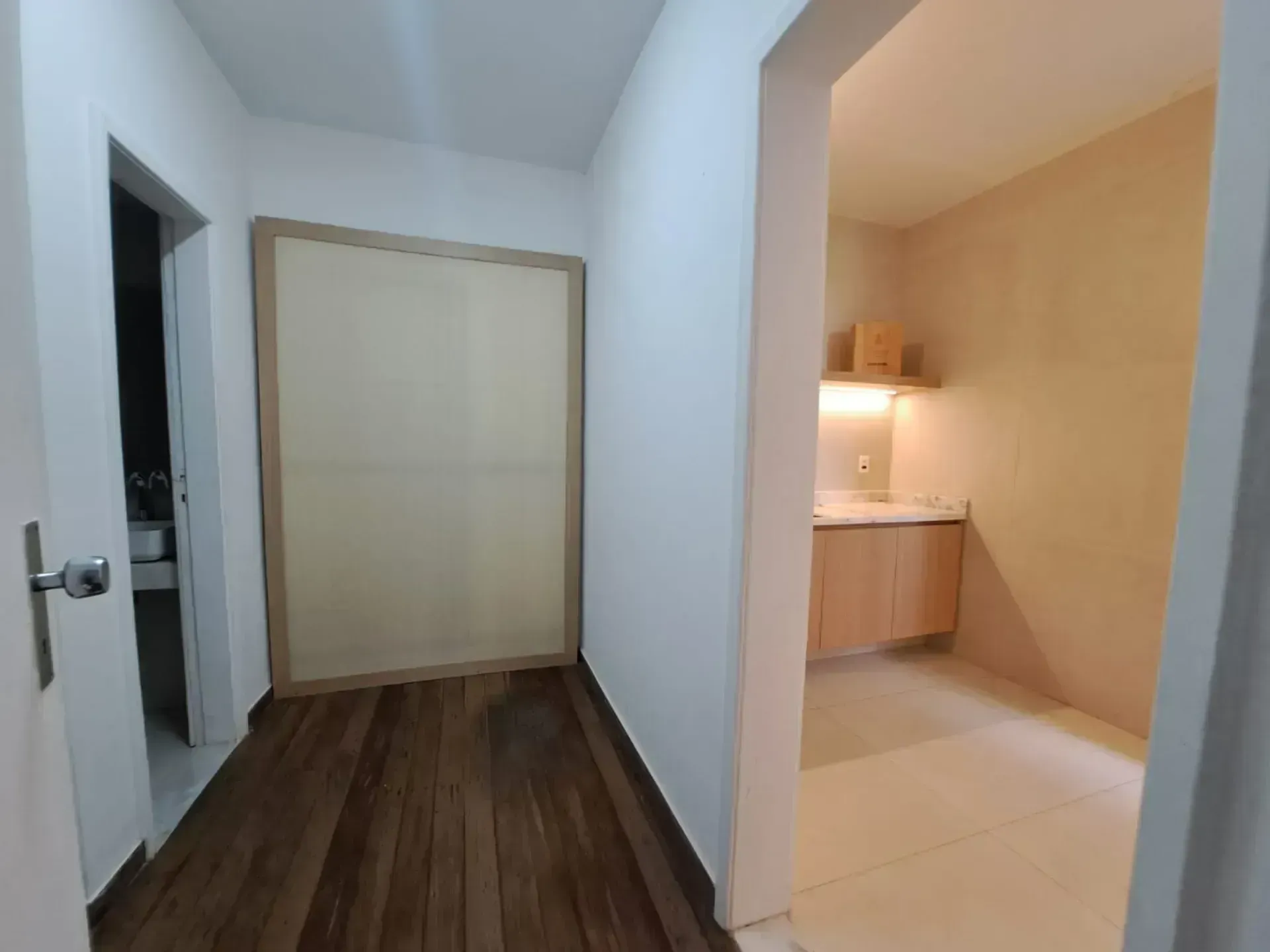 Furnished apartment with 4 bedrooms and 4 bathrooms — photo 21