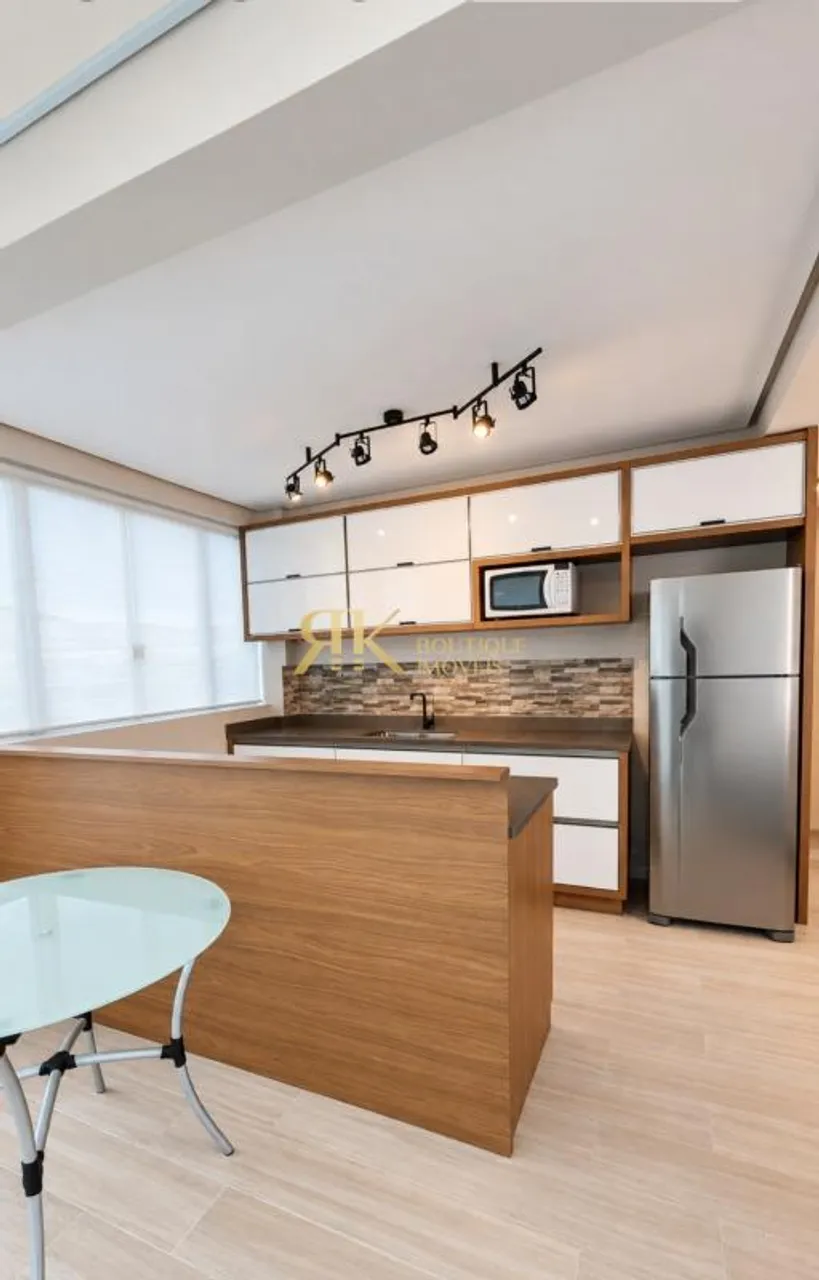 2-bedroom apartment with floor-to-ceiling windows — photo 4