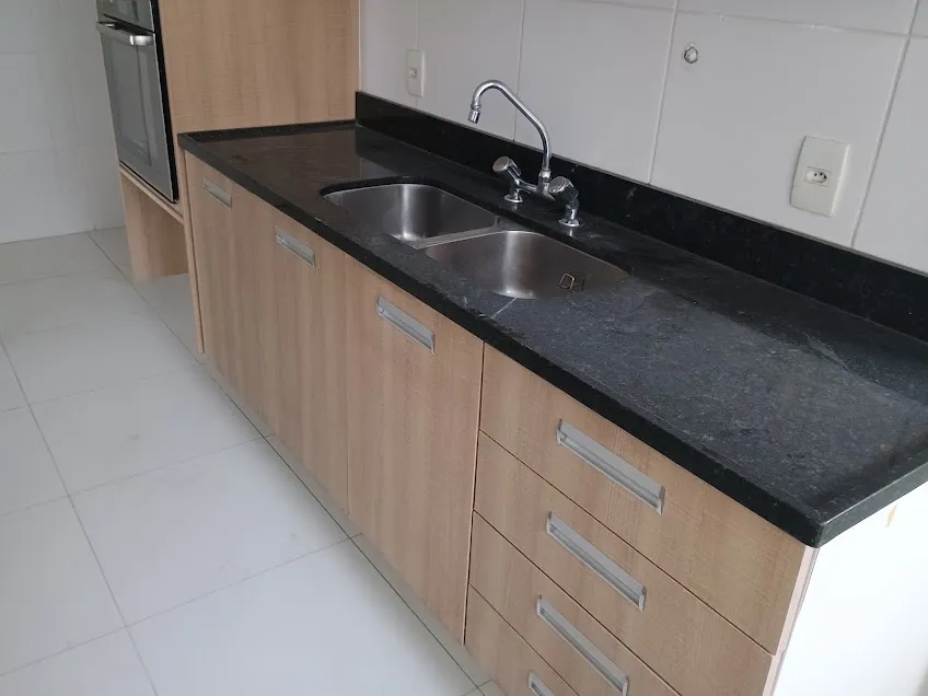 Apartamento de 3 quartos com janelas do piso ao teto — photo 15