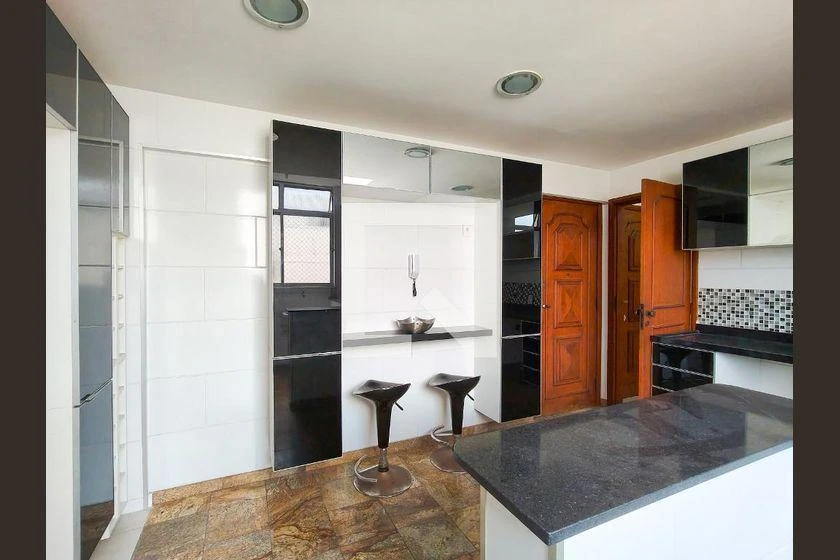115 m² rental apartment with 3 bedrooms and 2 parking spots — photo 40