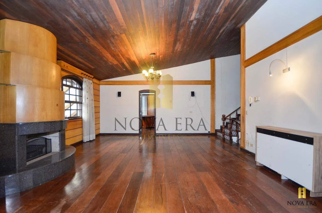 4-bedroom house with a grill on the balcony in Curitiba — photo 13