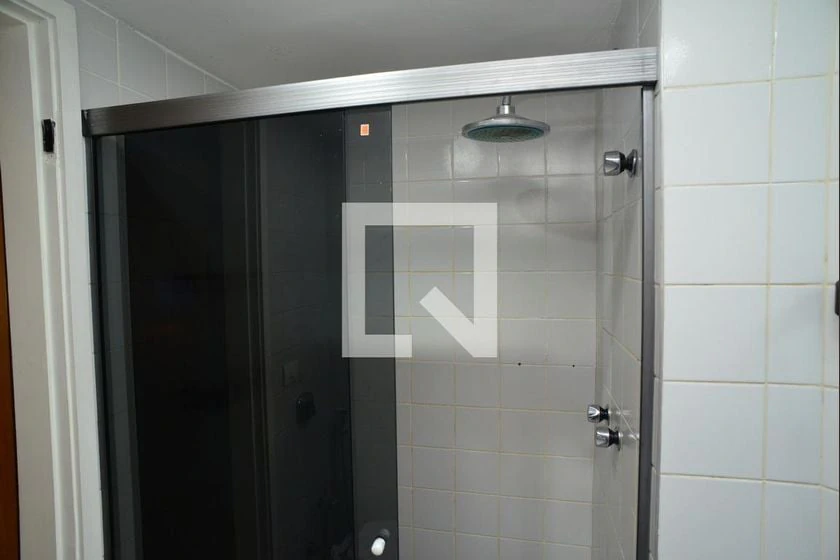 82 m² rental apartment with 2 bedrooms and enclosed balcony — photo 14