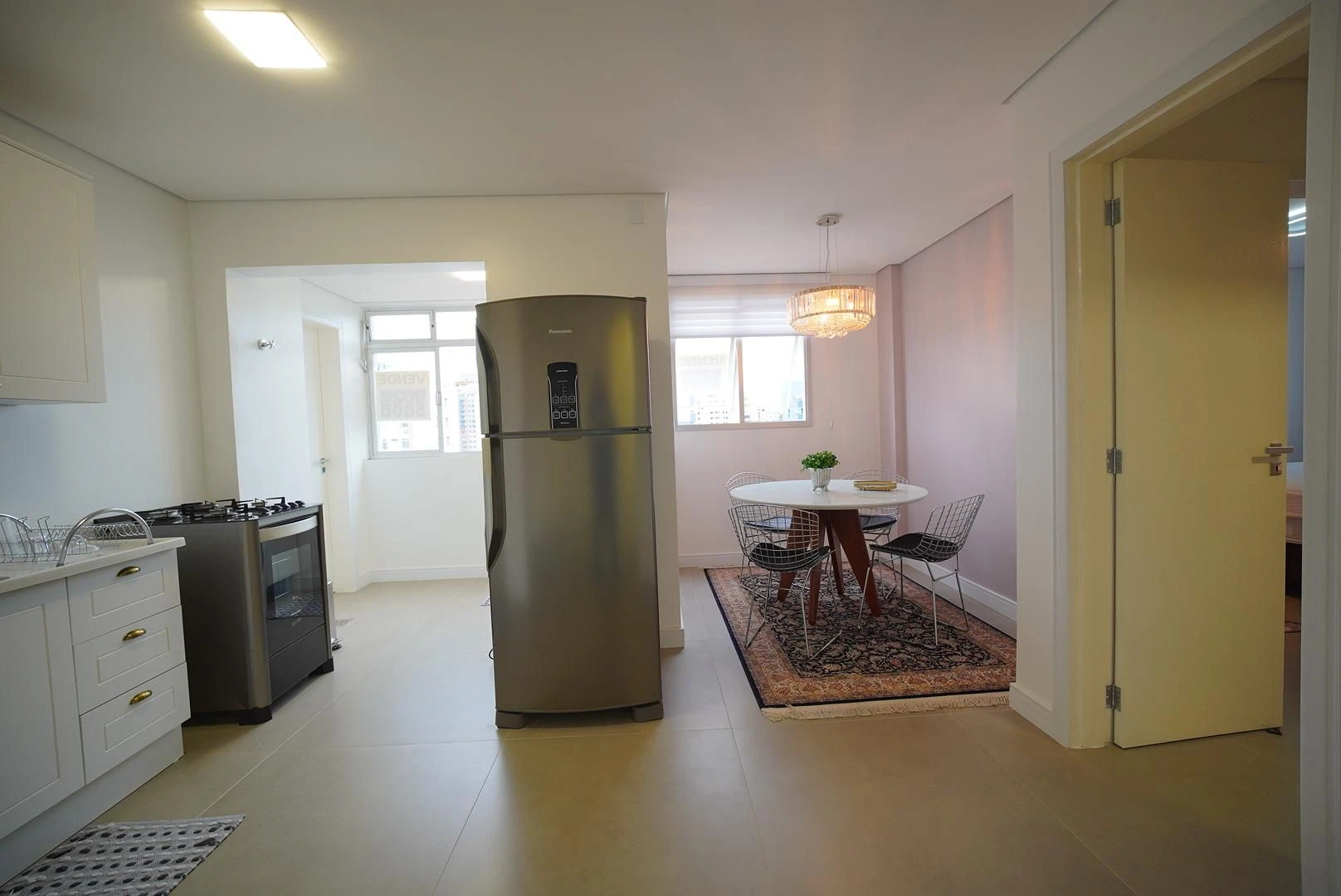 2-bedroom apartment with a washing machine in Florianópolis — photo 2