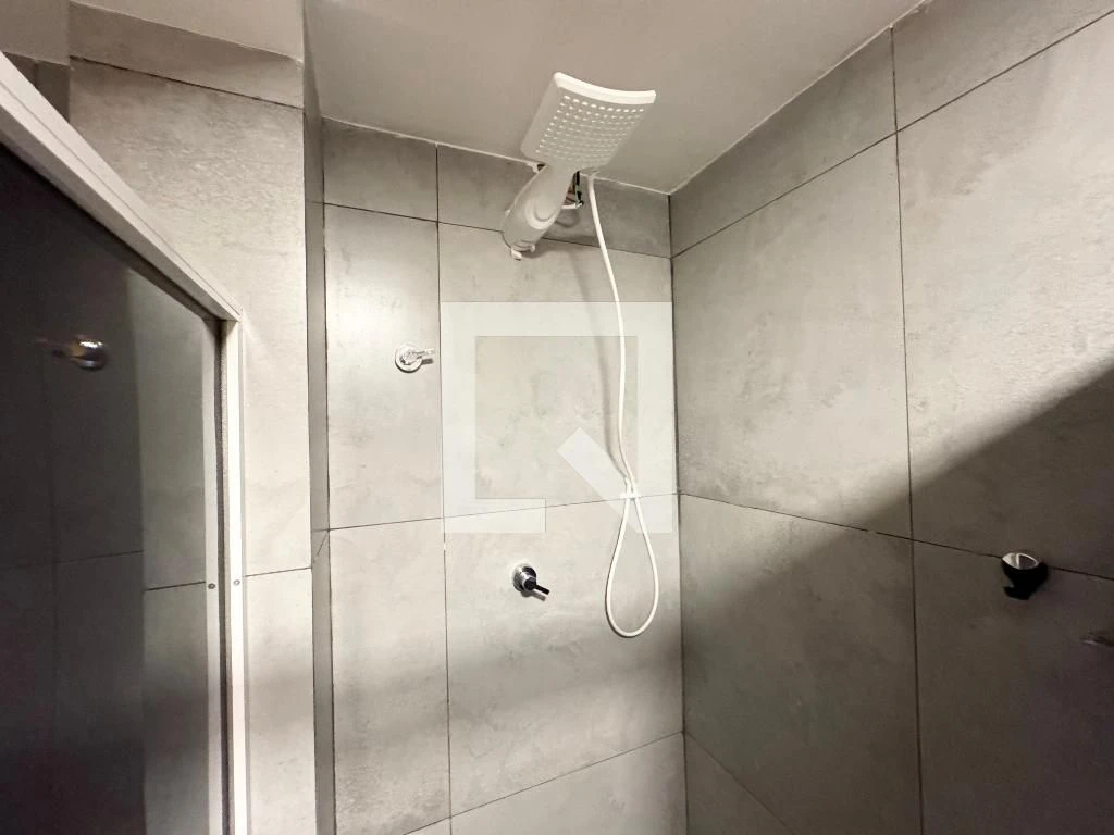 Apartamento mobiliado com 2 quartos e varanda — photo 2