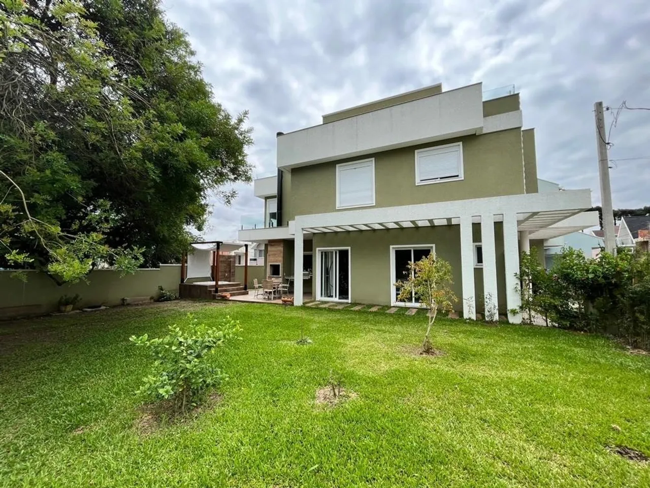 House with 4 en-suite bedrooms and open kitchen 412 m² — photo 2