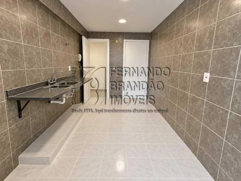 Apartamento com 3 quartos e varanda no 118 m² — photo 6