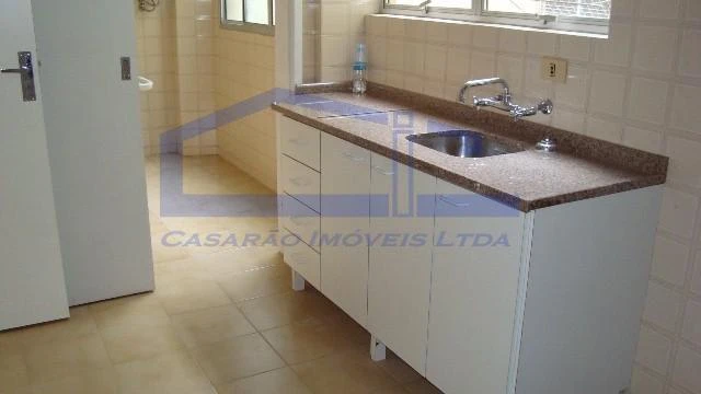 Apartment, 74 m², with wood or laminate floors — photo 2