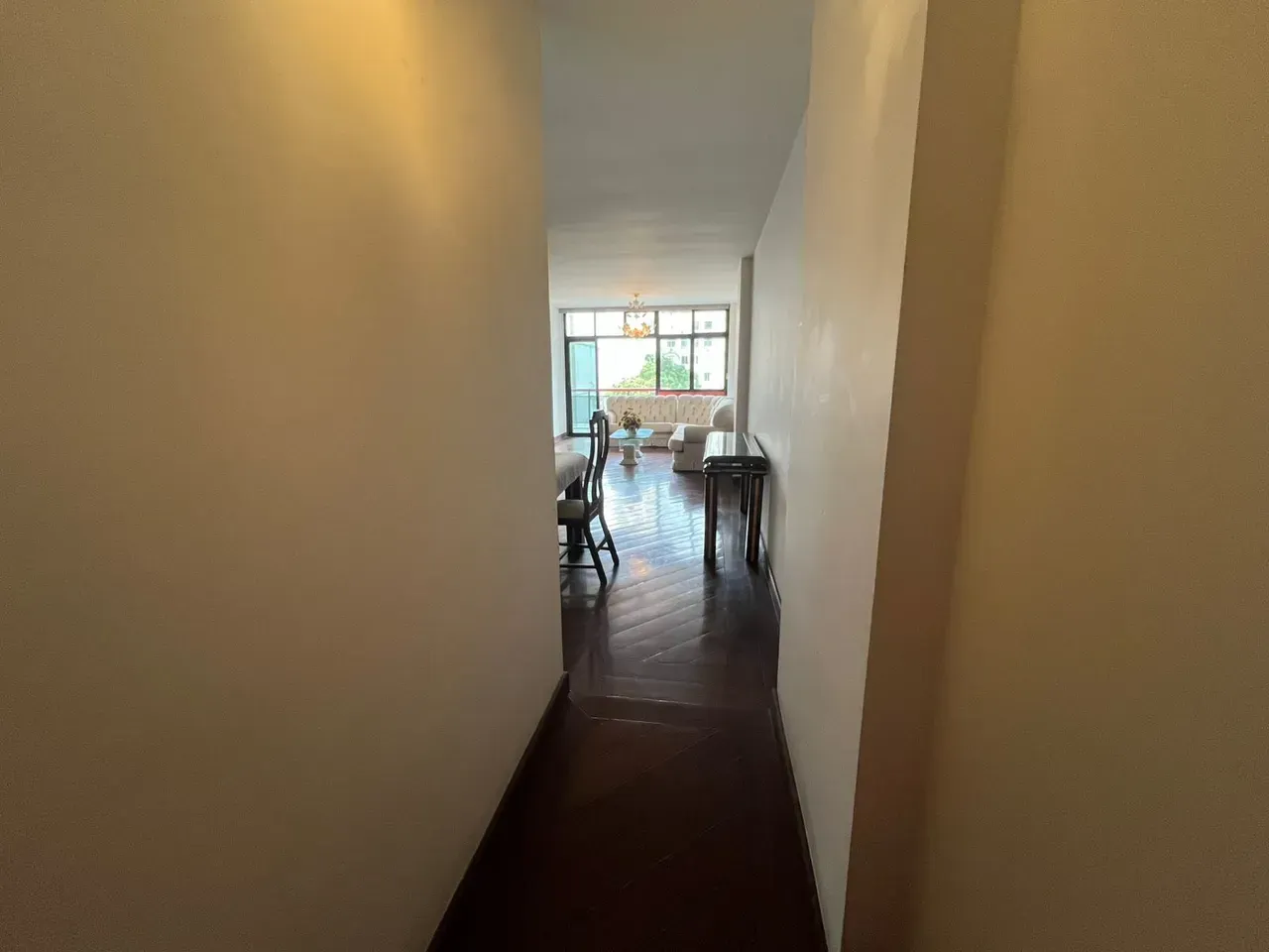 Furnished apartment with 4 bedrooms and a closed kitchen — photo 23